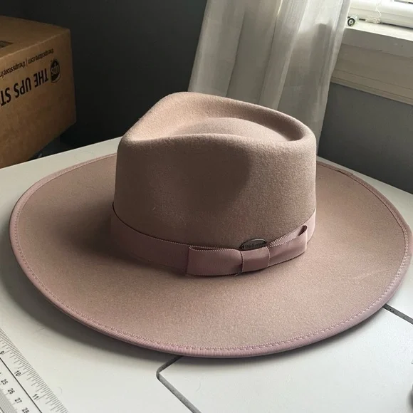NWT Wallaroo Sloan hat, M, taupe - Picture 7 of 9